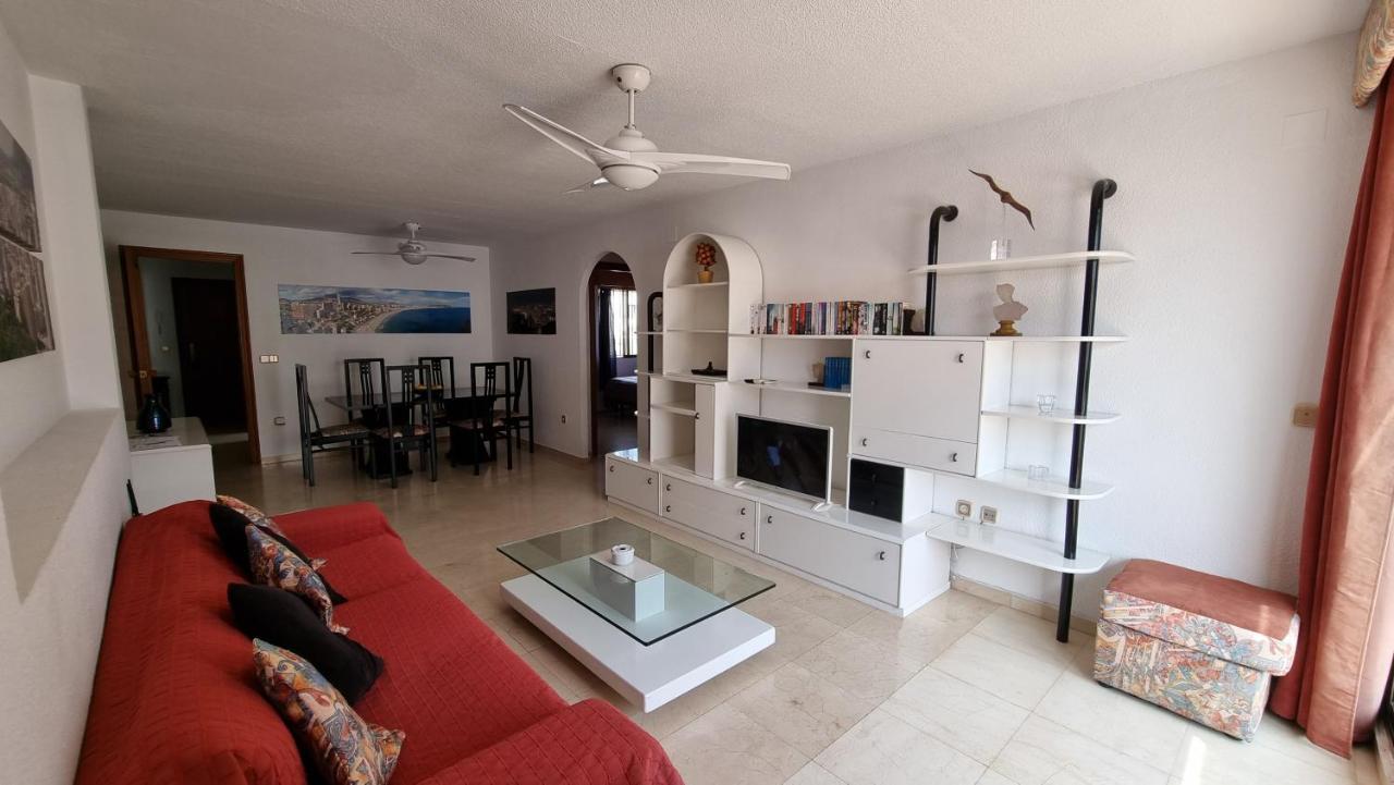 Atico Con Terraza Y 2 Habitaciones En Casco Antiguo Benidorm Exterior foto